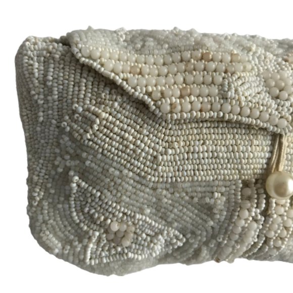 Vintage White Beaded Collectible Dance Coin Purse - Picture 7 of 13